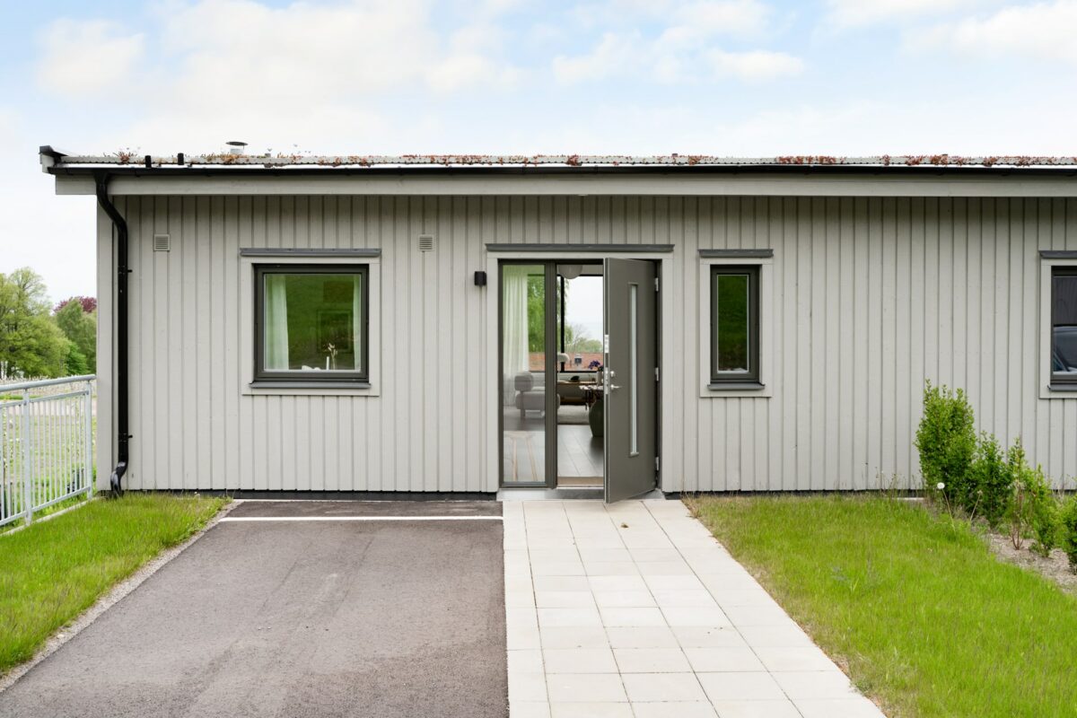 Hörnläge med extra stor tomt för den som behöver det